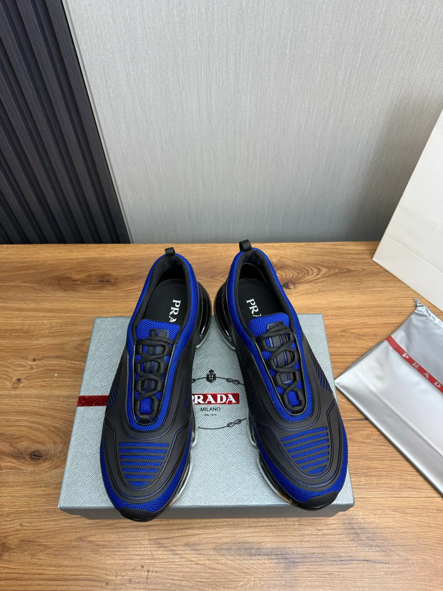 Men's shoes 💰640💰 [PRADA] Men's shoes are popular in the counter, high-quality shipments ✔️Official website synchronization, original fly-woven epoxy fabric + cowhide lining, 1⃣️ to 1⃣️ replica, original air-cushion original bottom, 38-45 (one size larger)